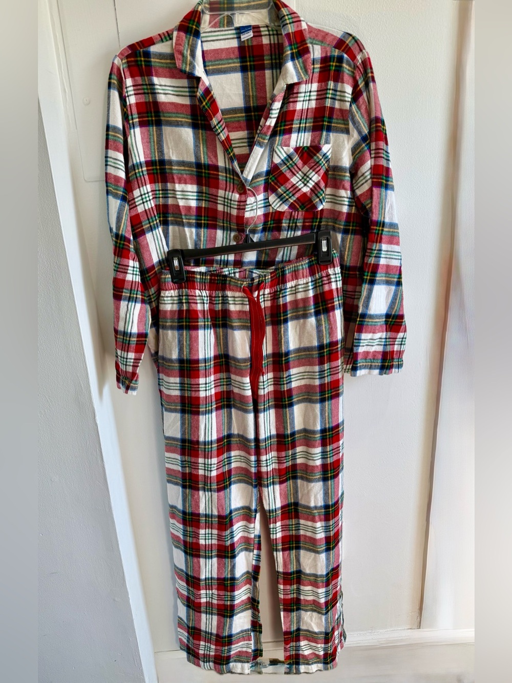 Old Navy Women's Plaid Pajama Set - Christmas winter festive holiday